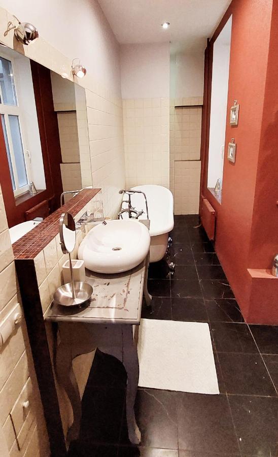 Perfectly Central Apartment 5 Min To Old Town & Art Noveau. Riga Exterior photo