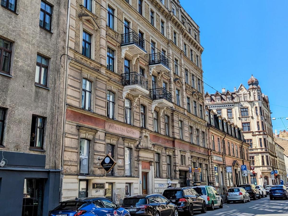 Perfectly Central Apartment 5 Min To Old Town & Art Noveau. Riga Exterior photo